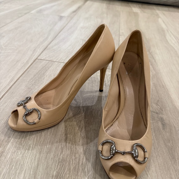 Gucci heels - Picture 1 of 1